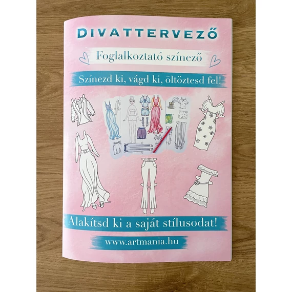 Divattervező - foglalkoztató színező